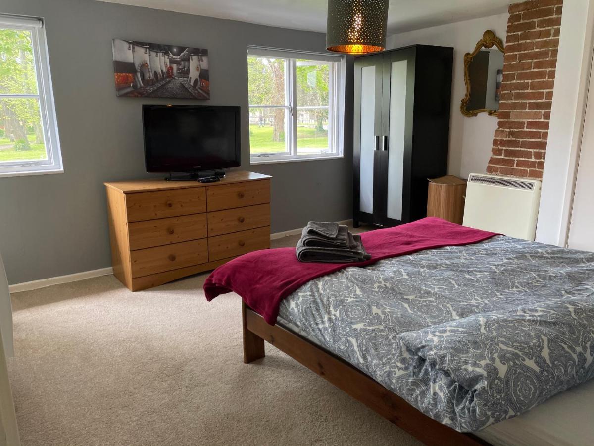 Charming Town Centre Character Cottage With Parking Stowmarket Exteriér fotografie